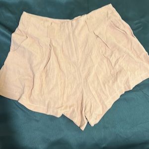 Large Baby peach shorts